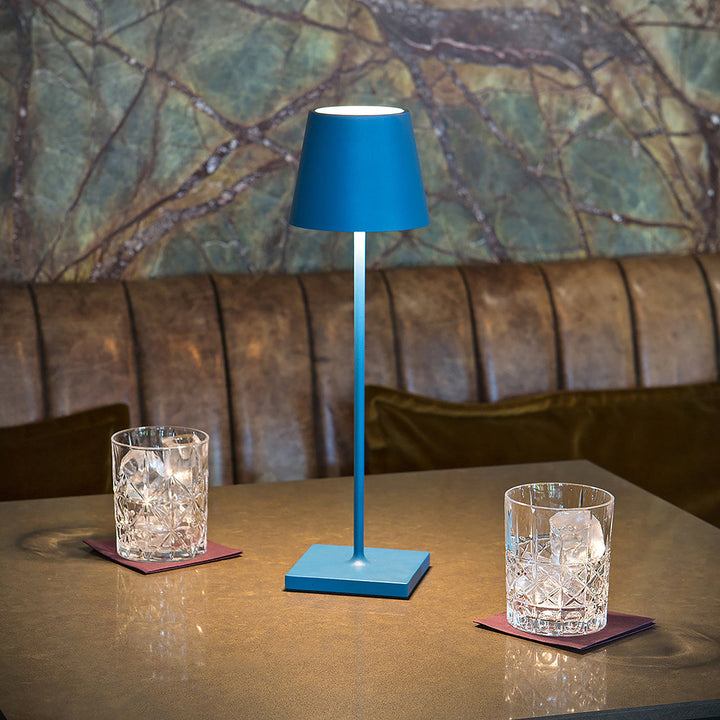 HeritageGlow - Timeless Table Lamp