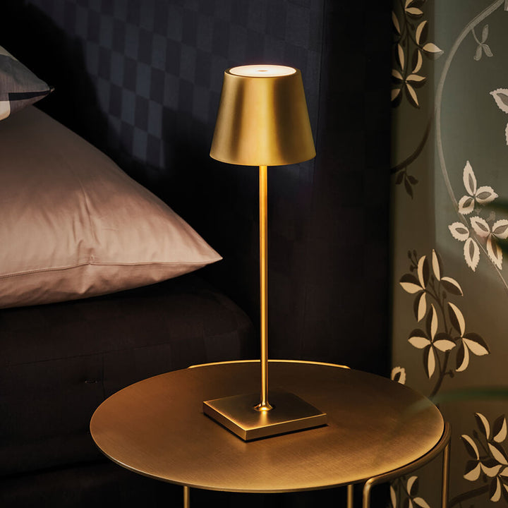 HeritageGlow - Timeless Table Lamp