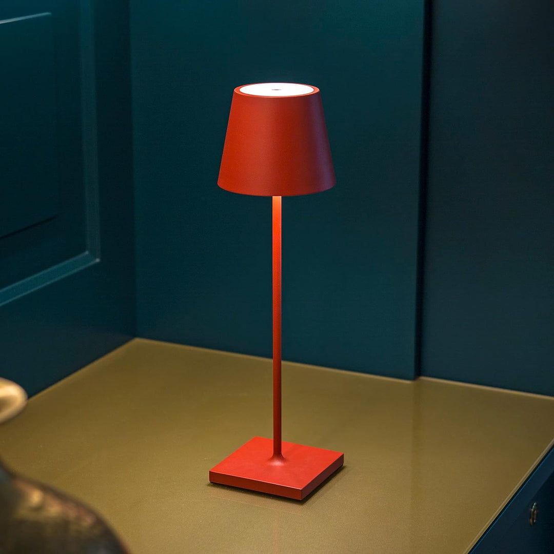 HeritageGlow - Timeless Table Lamp