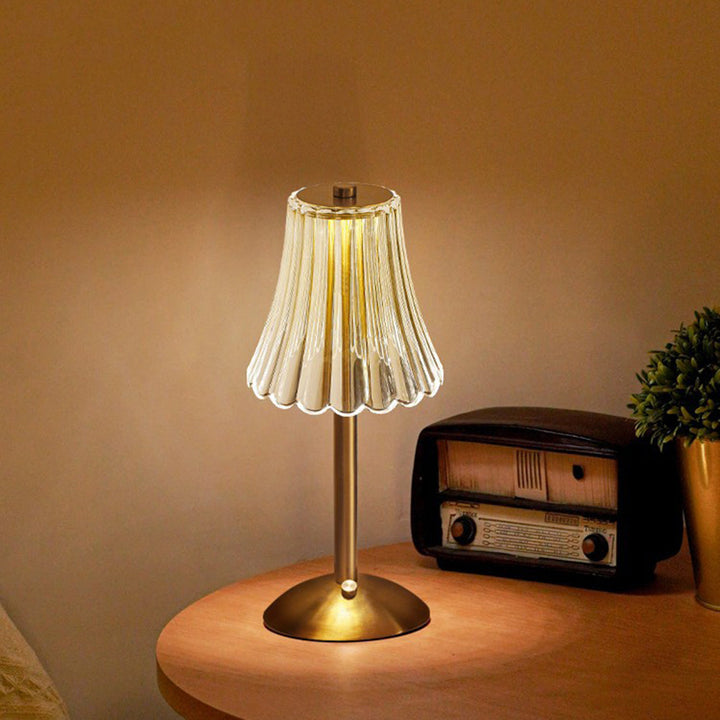 ClassicGlow - Table Lamp