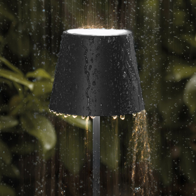 HeritageGlow - Timeless Table Lamp