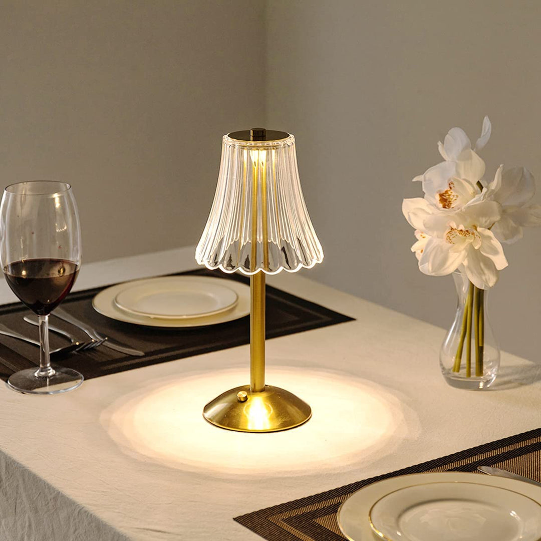 ClassicGlow - Table Lamp